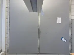 Ilmoitustaulut 2 kpl + kiskot (nro 475) tila S1 103