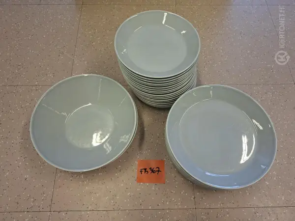 Iittala Teema harmaita lautasia