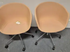 HAY kuppituolit 2 kpl (nro 340) tila H Erä 5