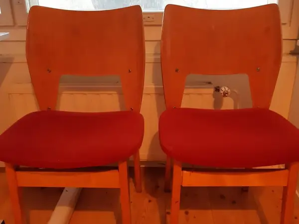 Klassikkotuolit 2 kpl