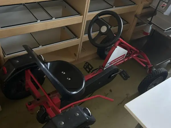 Polkuauto
