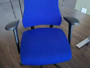 Martela Axia työtuoli sininen nro7