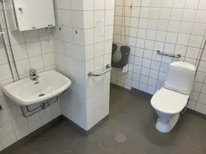 WC-kalusteet (nro 343) tila D5 094