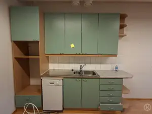 Keittiökalusteryhmä purettavaksi