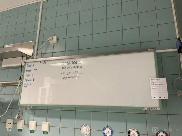 Medilux röntgenvalotaulu (nro 274) tila D1 Leikkaussalit 346