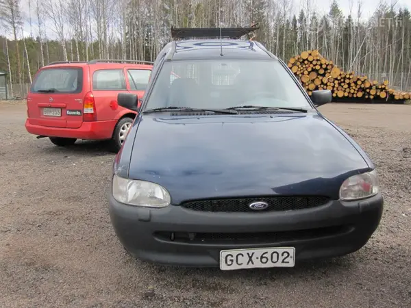 Ford Escort 1.8D-75 VAN