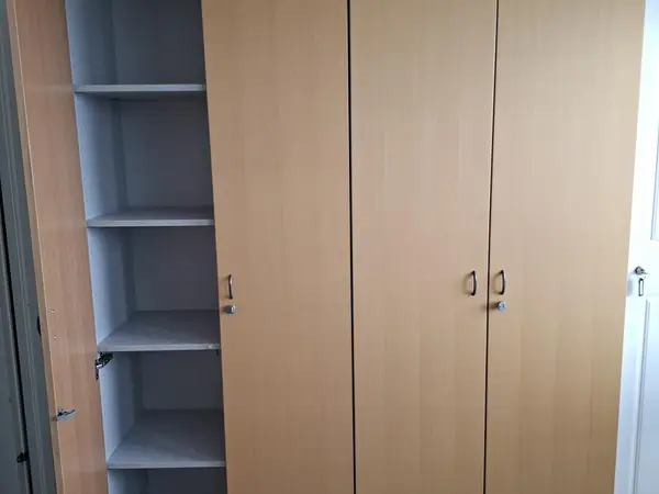 Isku kaappi