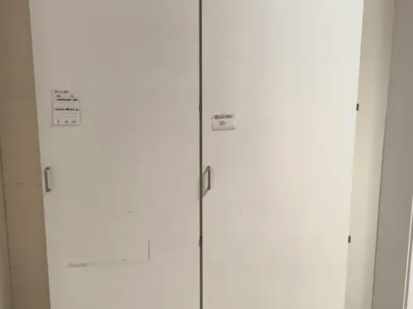 Kaappisängyt 2 kpl (nro 100) tila 1. Huone 12