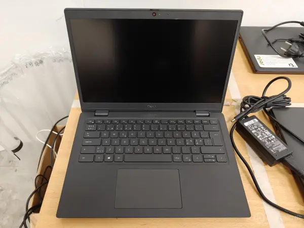 Dell 3420 kannettava tietokone (nro 10.)