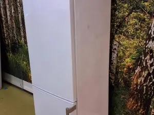 Jääkaappi pakastin