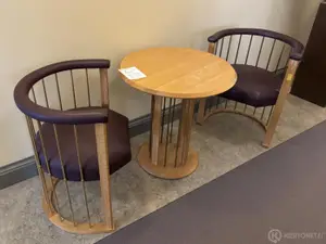 Eliel Saarinen "Black Villa" pöytäryhmä (nro 479) tila 2. krs 3