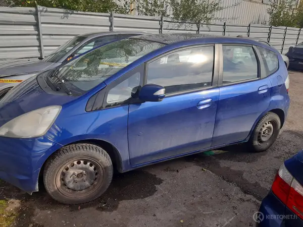 Honda Jazz 1.3 i-VTEC, 2011 ,Varaosiksi/kunnostettavaksi!