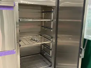 DEKO DC2200 kuivauskaappi (nro 108) tila D1 Leikkaussalit 045