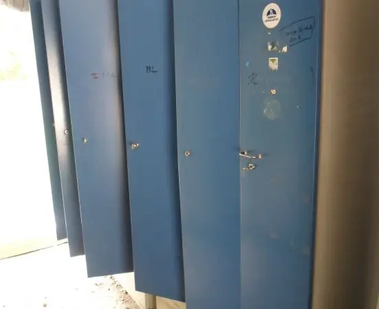 Metalliset säilytyskaapit (2)