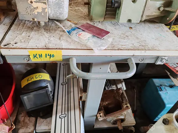 Treston - siirtopöytä tai työpistevaunu. nro KH140