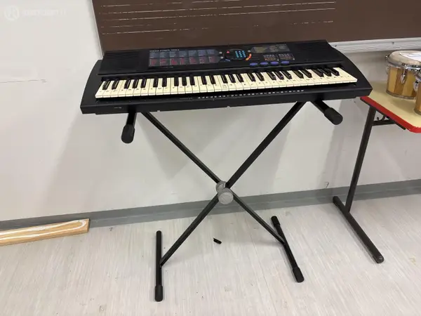 Yamaha PSR-180 sähköpiano (nro 352) tila K1 K