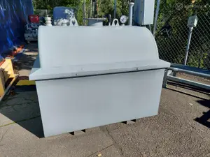 Polttoainesäiliö pumpulla