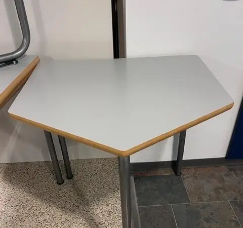 Opiskelijapöytä