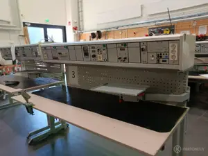 Teklab sähkölaboratoriopöytä (nro 3)