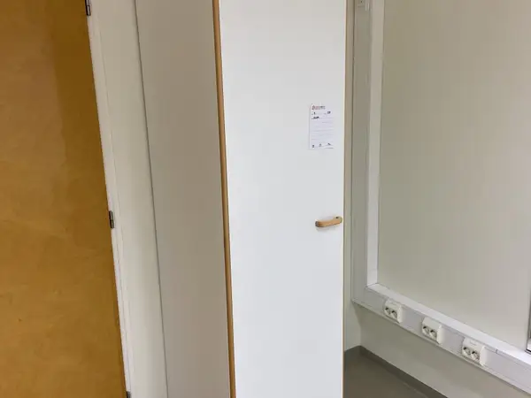 Kaappi (nro 18) tila E2 Kipupoliklinikka 150