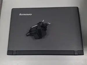 Käytetty kannettava Lenovo 80QR (1)