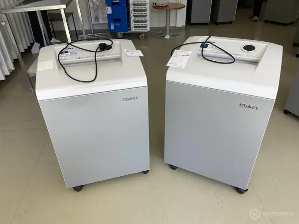 DAHLE PAPERISILPPURI 2 kpl (nro 60) tila E2 Aula Odotus
