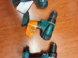 Makita porakoneita 3 kpl 3 kpl