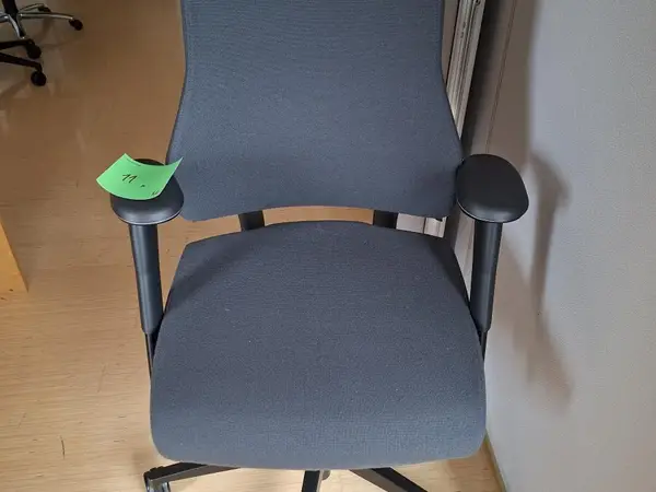 Martela Axia työtuoli harmaa nro11