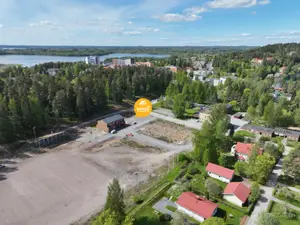 Kaupunkipientalotontti 114f/1, keskusta