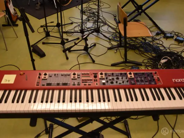 Stage keyboard