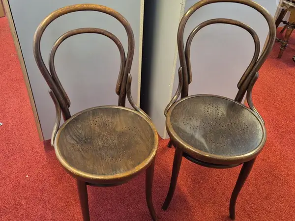 Thonet wieniläistuolit 2kpl (nro 378.) erä 5