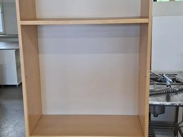 Hyllykaappi