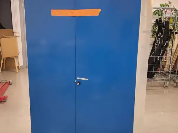 Peltikaappi Punta (nro 199)
