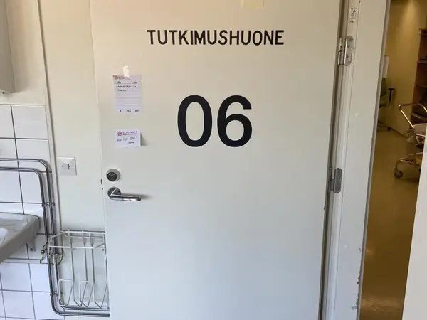 Äänieristys- ja palo-ovi (nro 186) tila E2 Kuulokeskus 136A