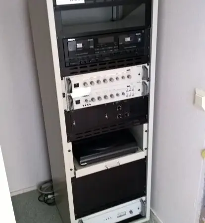 Keskusradio koulun käytöstä