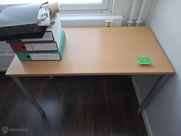 Sivupöytä 120x60