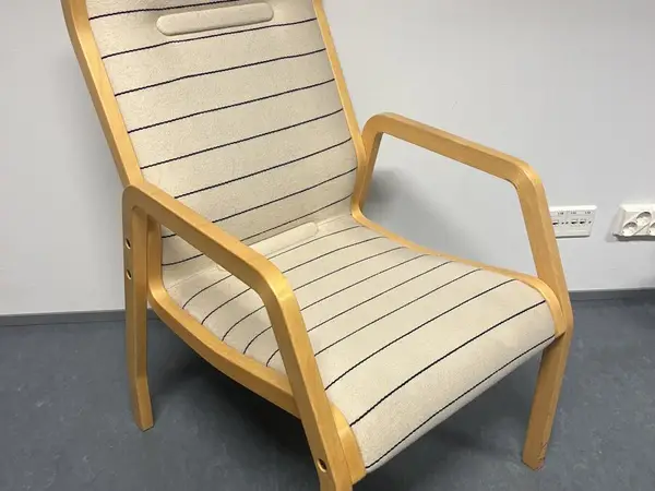 Nojatuoli (nro 110) tila H Erä 4