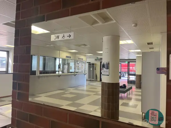 Peili (nro 25) tila E2 Aula Aula