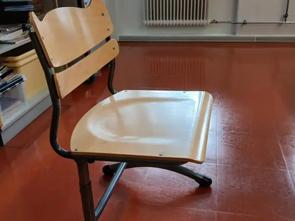 Tuolit 252 kpl (korkeussäädettävä) (nro 1.)