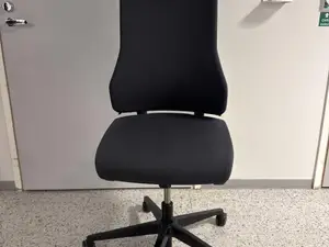 AXIA työtuoli (nro 1) tila S2 Aula