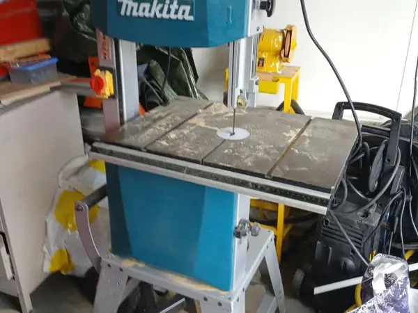 Makita LB1200F