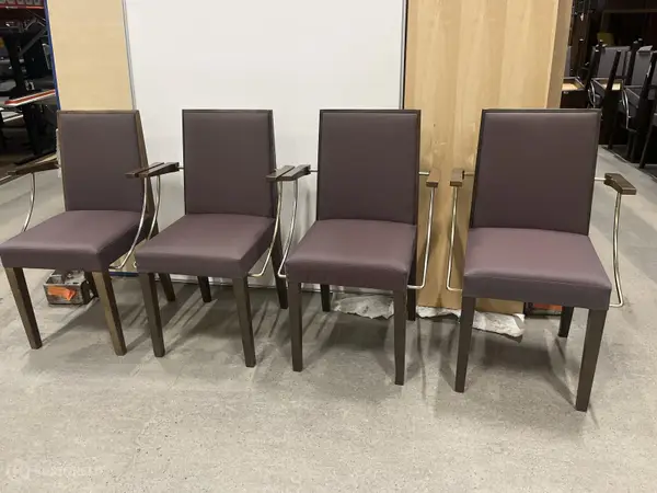 Linnatuolit 4kpl (nro 445) tila P Erä 5.