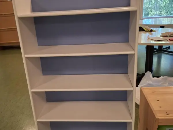 Lasten pöytä ja 2 tuolia