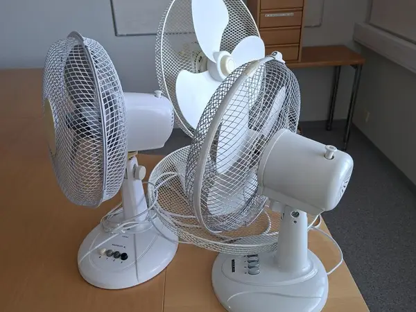 Pöytätuuletin