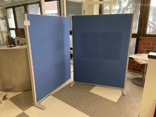 Isku sermit 2 kpl (nro 37) tila E2 Aula Aula