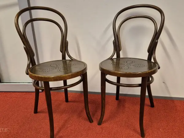 Thonet wieniläistuolit 2 kpl (nro 161.) erä 4