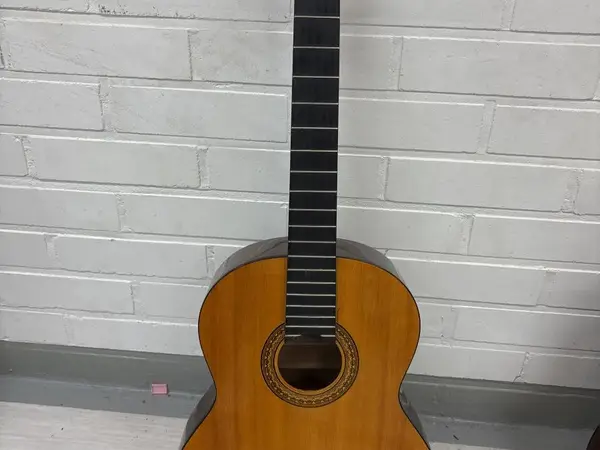 Segovia kitara (nro 334) tila K1 K