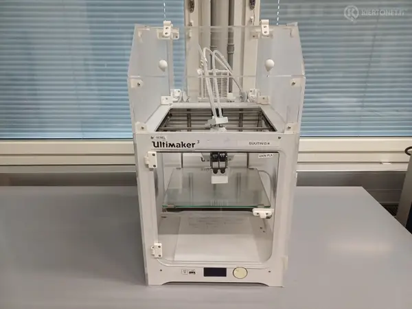 3D-tulostin (Ultimaker 3) #6