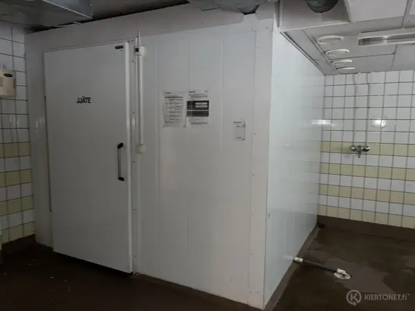 Kylmiö Huurre (nro 5) tila 0.krs Jäteh.