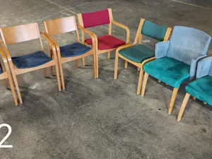 Tuoleja 7 kpl